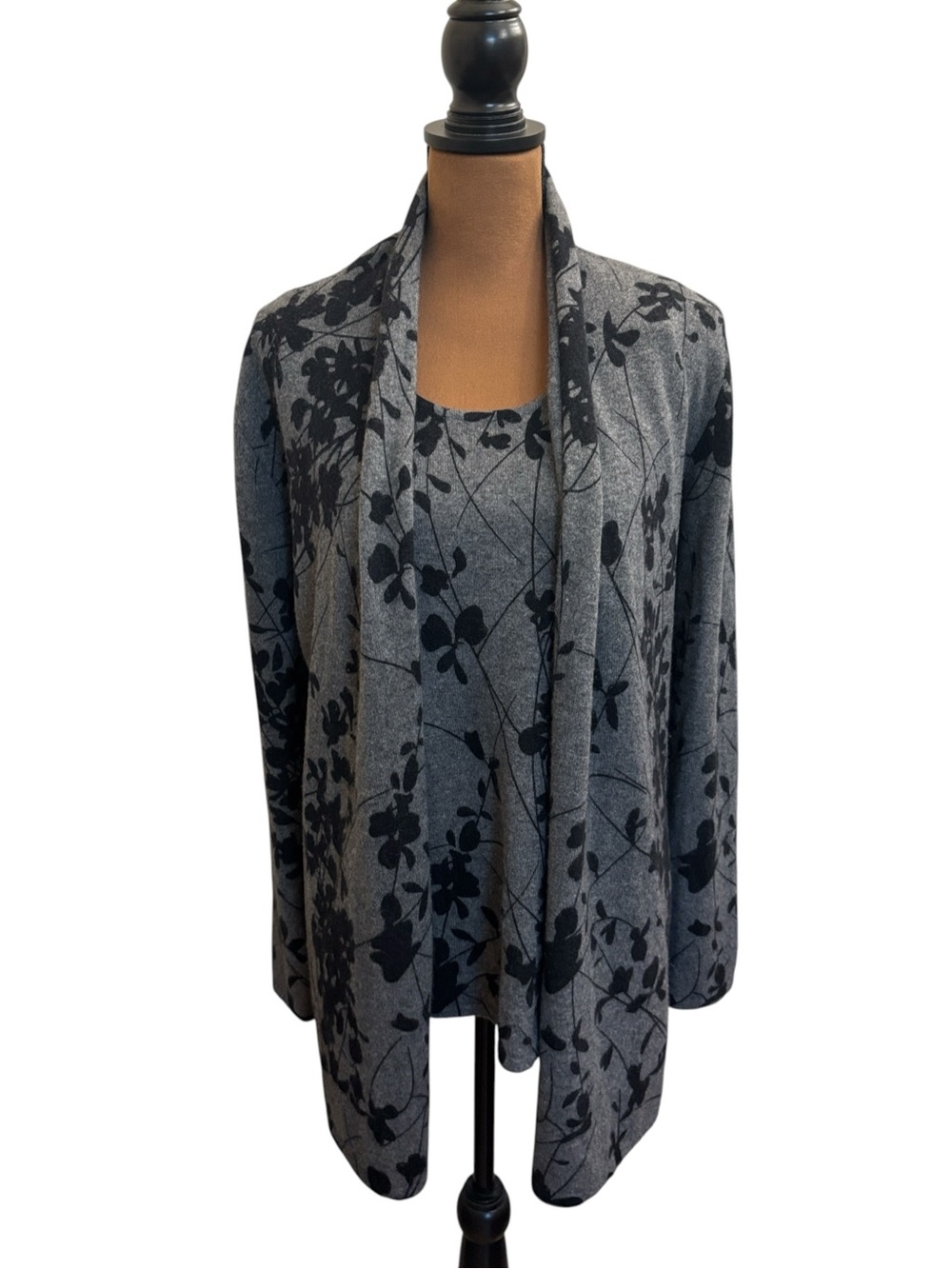 Neiman Marcus Cashmere Black Gray Floral Open Front Cardigan Set Size M